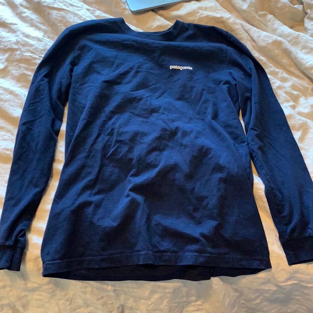 Men’s small Patagonia long sleeve